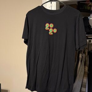 Apple Employee 2020 Close Your Rings Tshirt Large